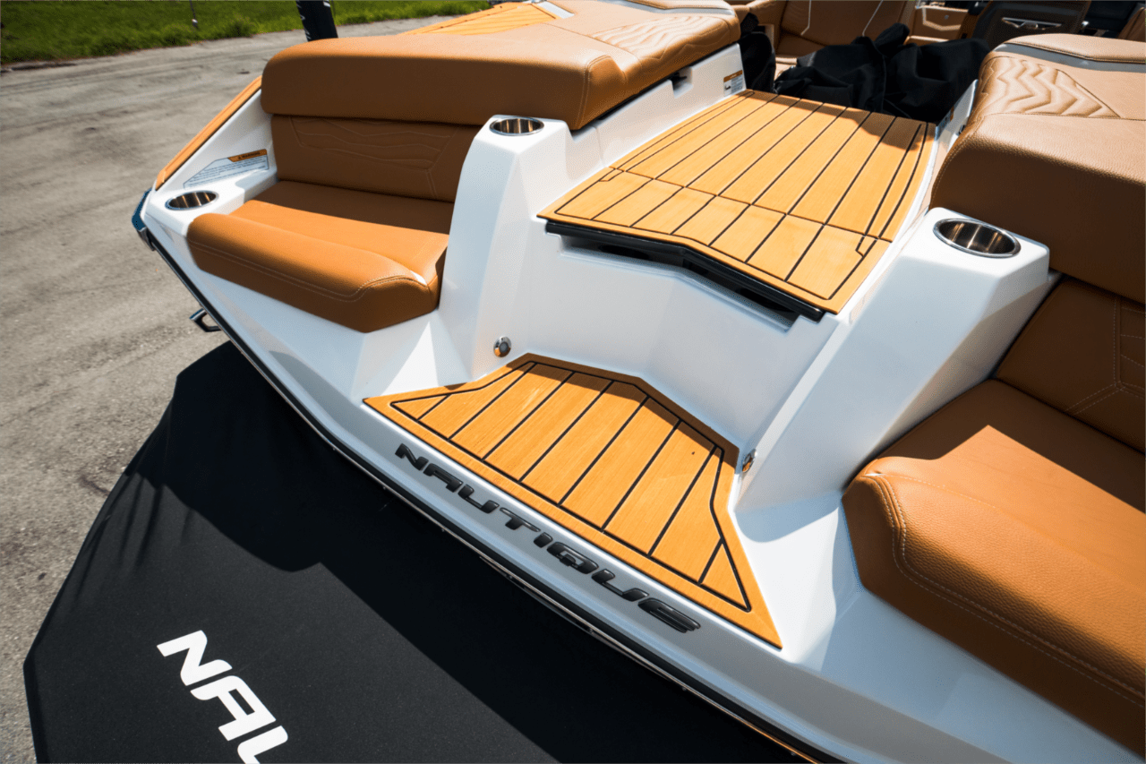 2025 Nautique G25