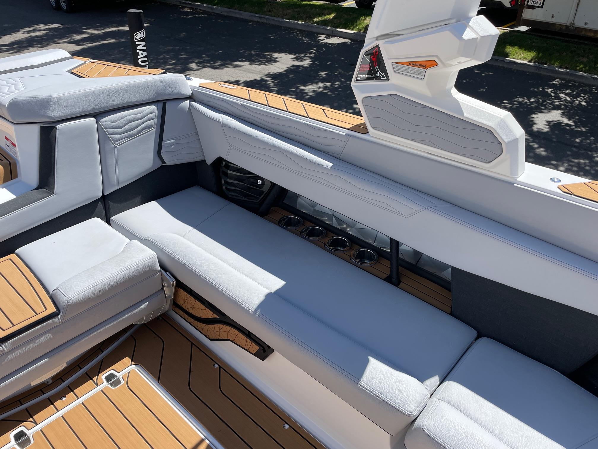 2025 NAUTIQUE G25 W/ZZ8S SUPERCHARGED POWER PLANT