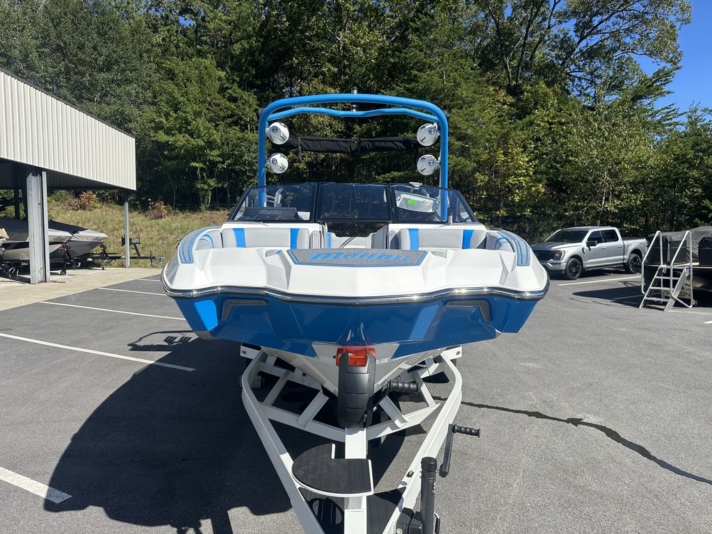 2025 Malibu Boats 22 MXZ