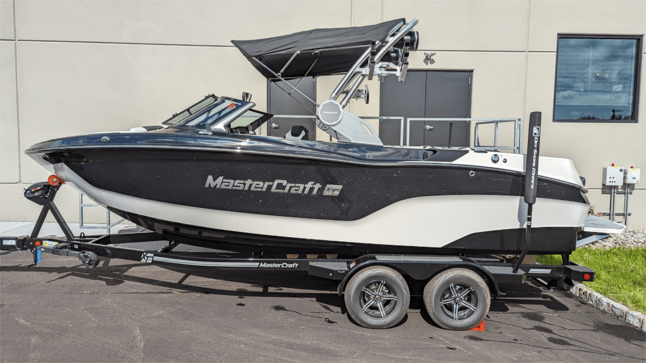 2024 MasterCraft XT22T