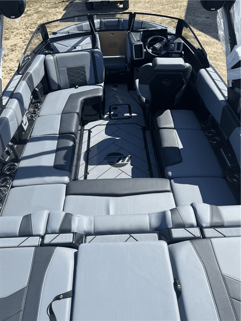 NEW 2024 MALIBU 23 LSV WAKESETTER w/ M6DI (DH) &amp; TRAILER