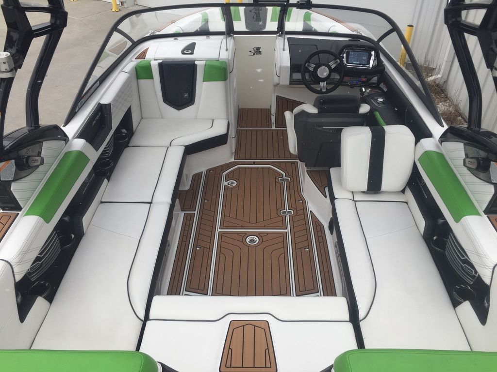 2016 Nautique Super Air Nautique G23