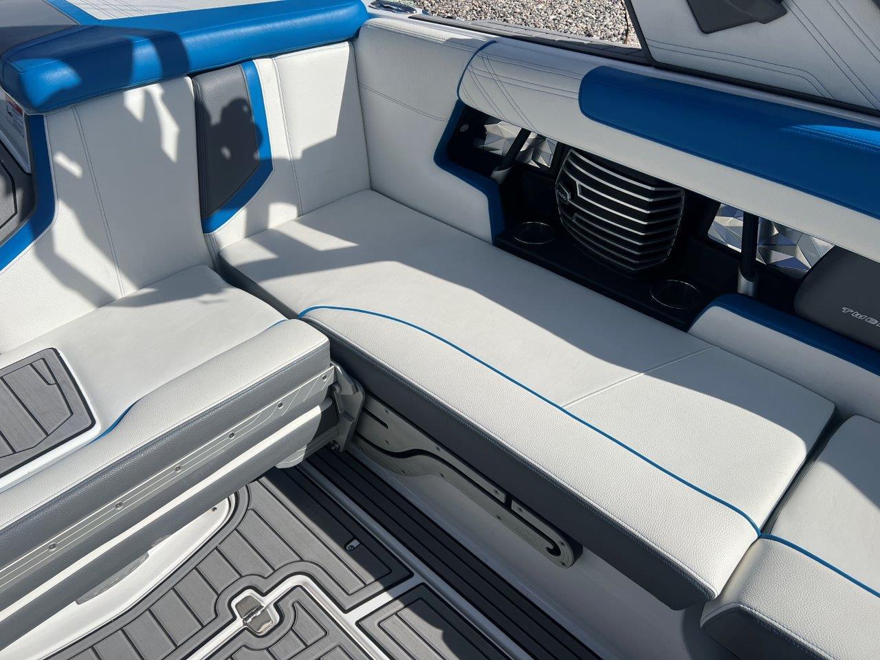 2020 Nautique G23