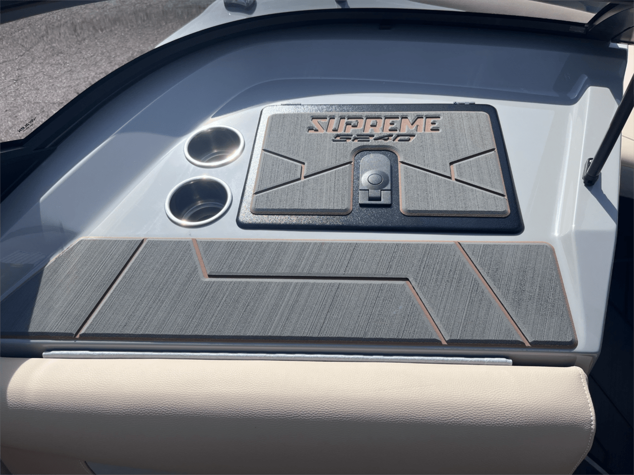 2025 Supreme S240