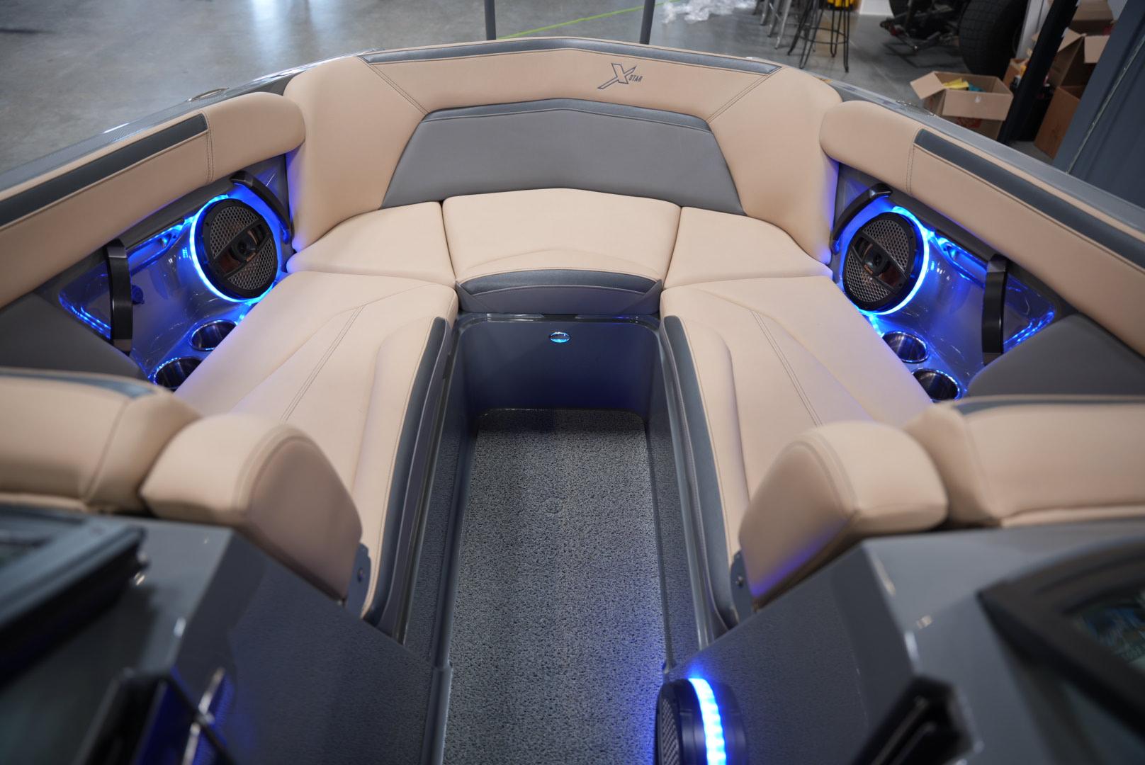 2023 MasterCraft XstarS 6.2L Supercharged &#8211; only 185 hours!