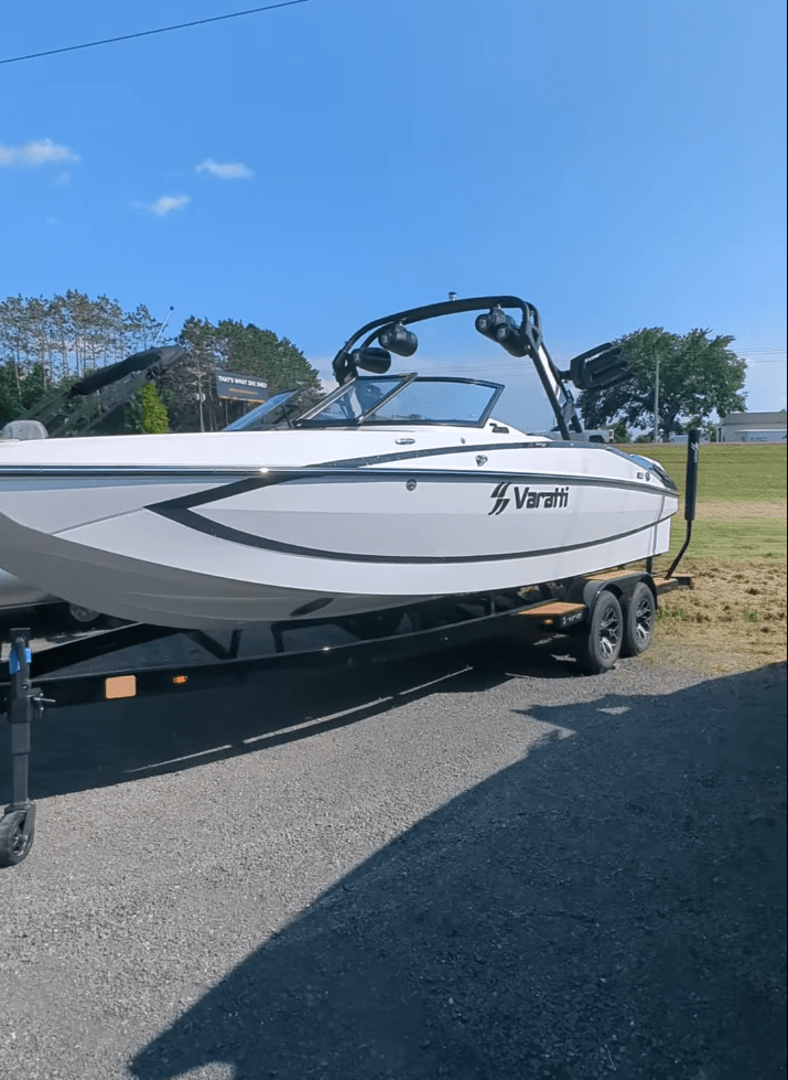 2025 Varatti Z2373 – NEW • Joystick Thruster • Loaded w/ Premium Options • Only $174,000