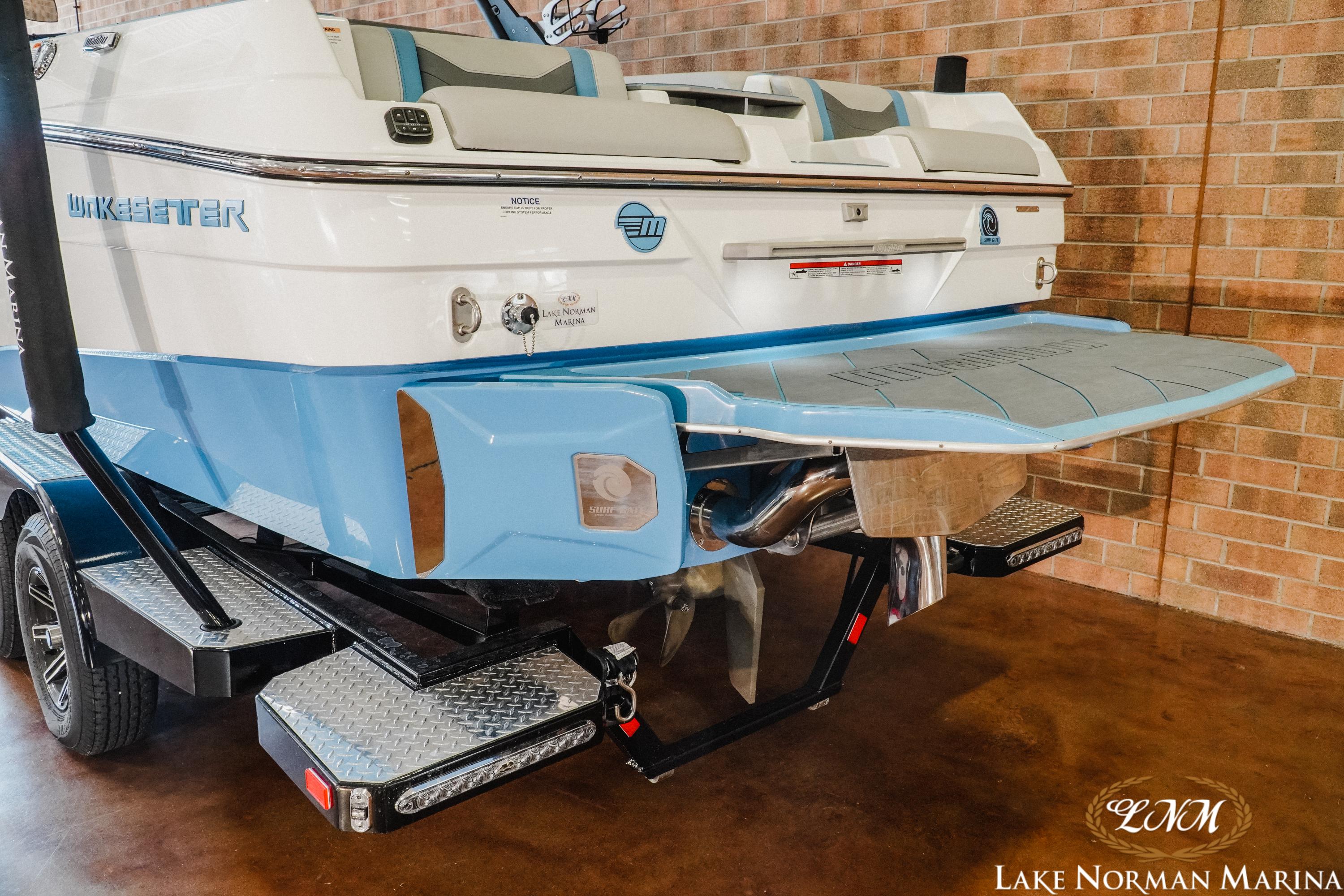 2024 Malibu 23 LSV