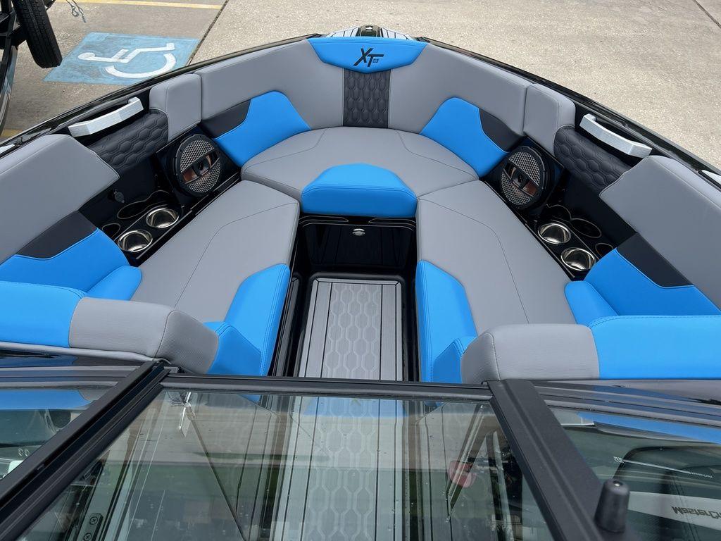 2024 MasterCraft XT23