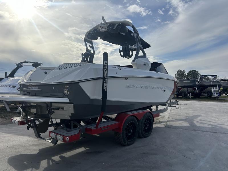 boat.Title
