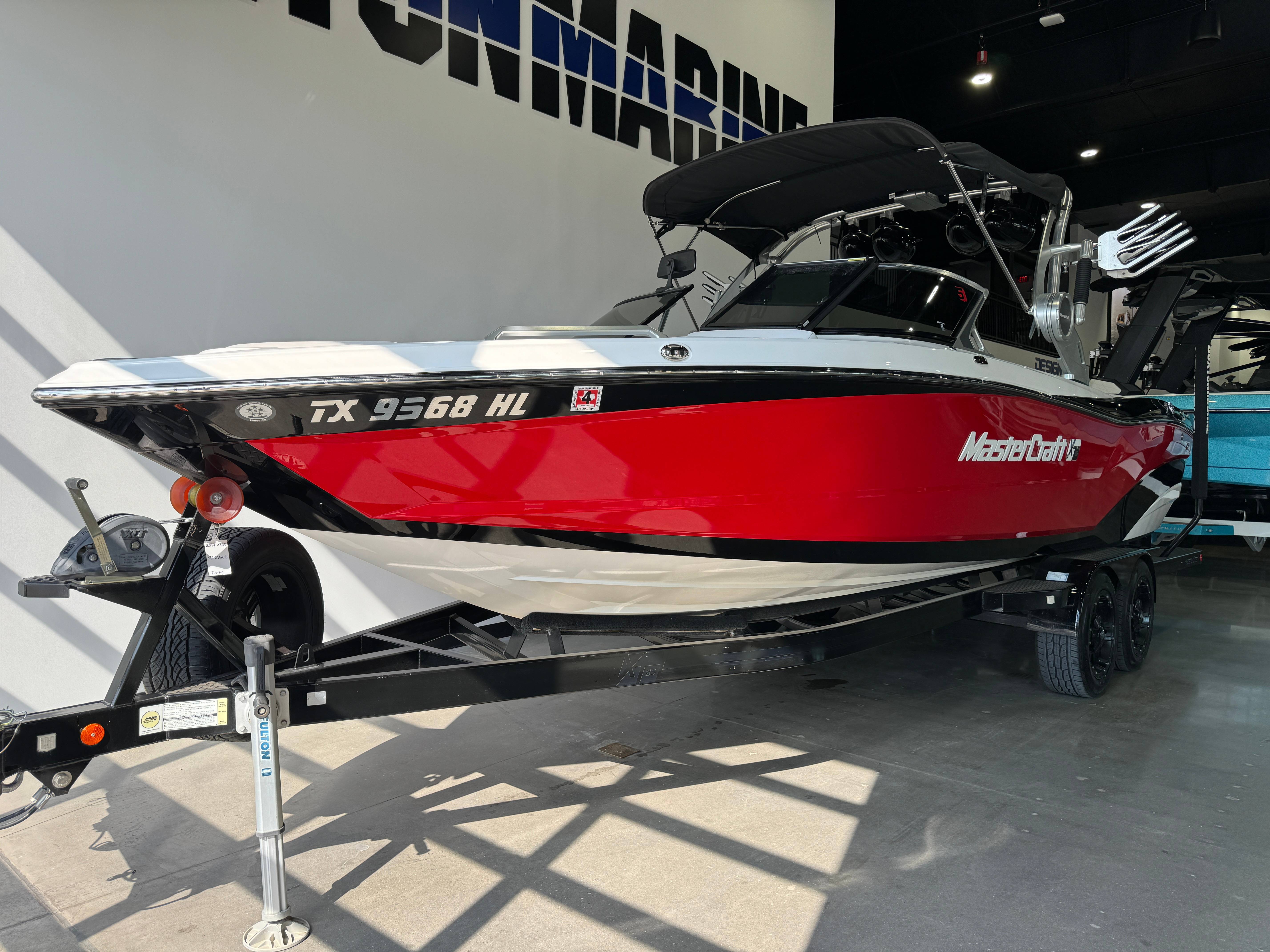 2019 MasterCraft XT25