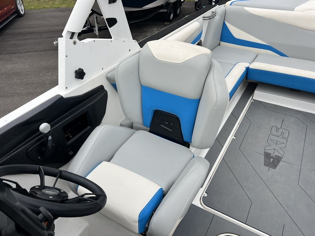 2021 Axis Wake Research T23