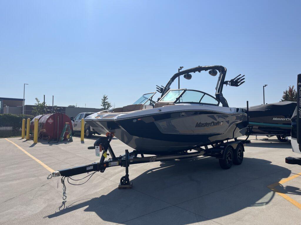 2025 MasterCraft XT20