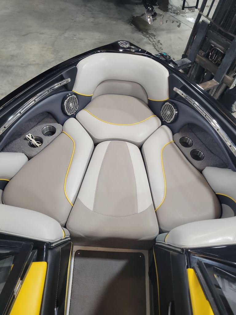2012 malibu boats 21VLX