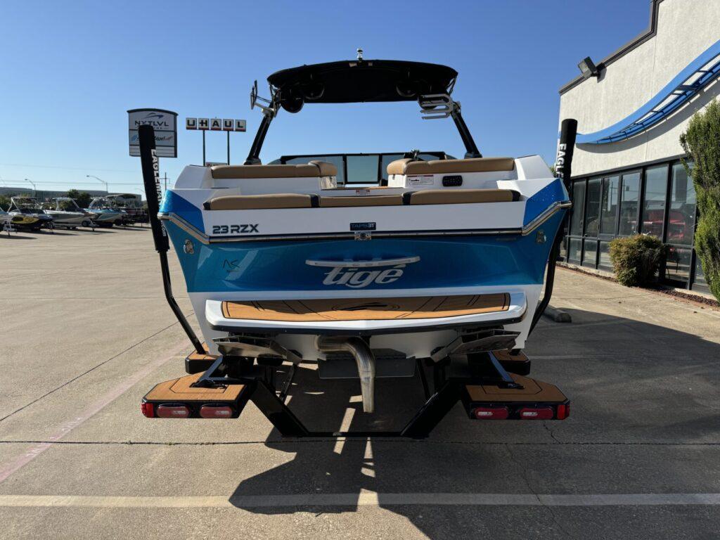 boat.Title