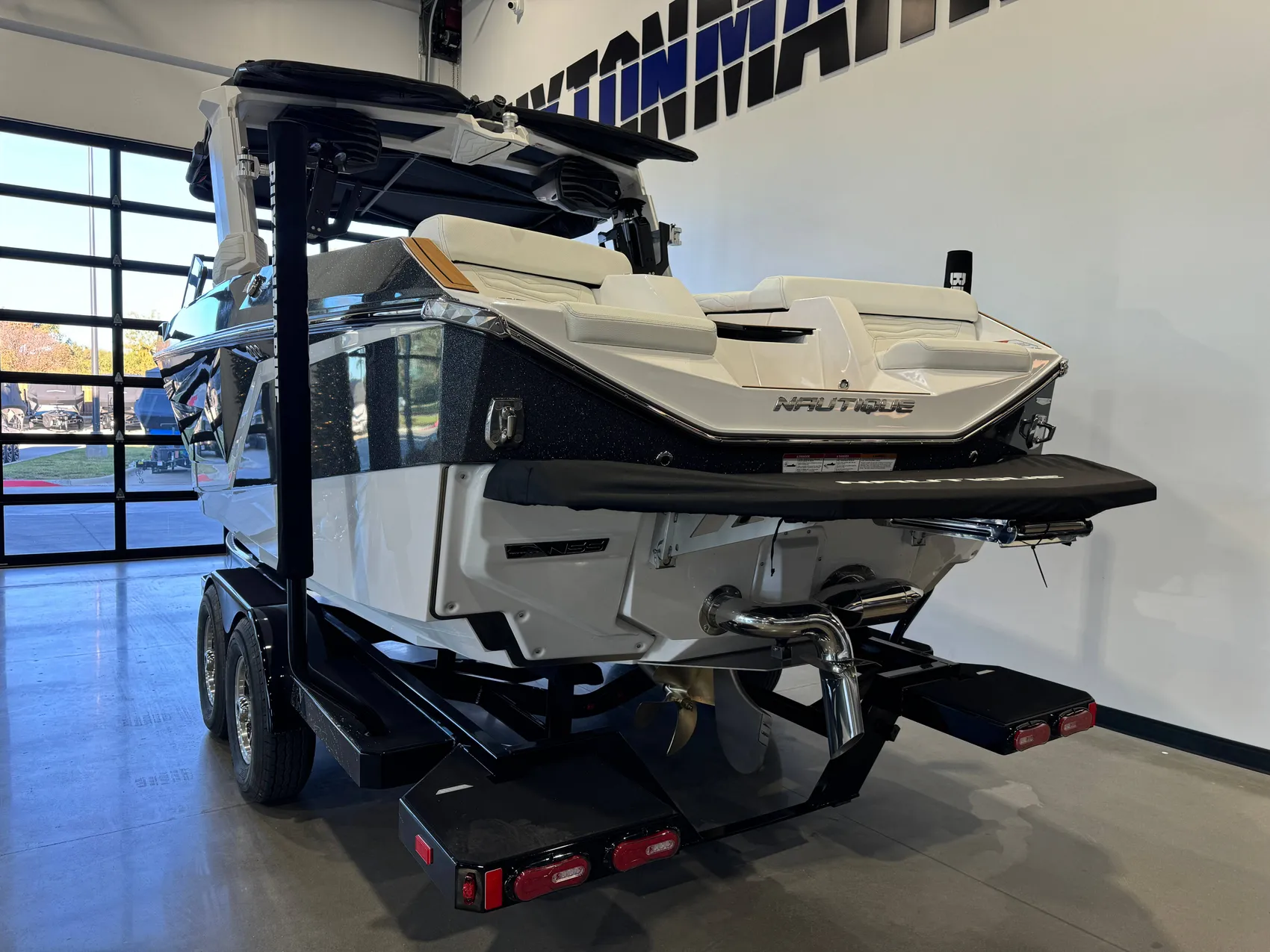 2025 Nautique G23