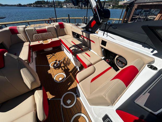 2024 MasterCraft X24