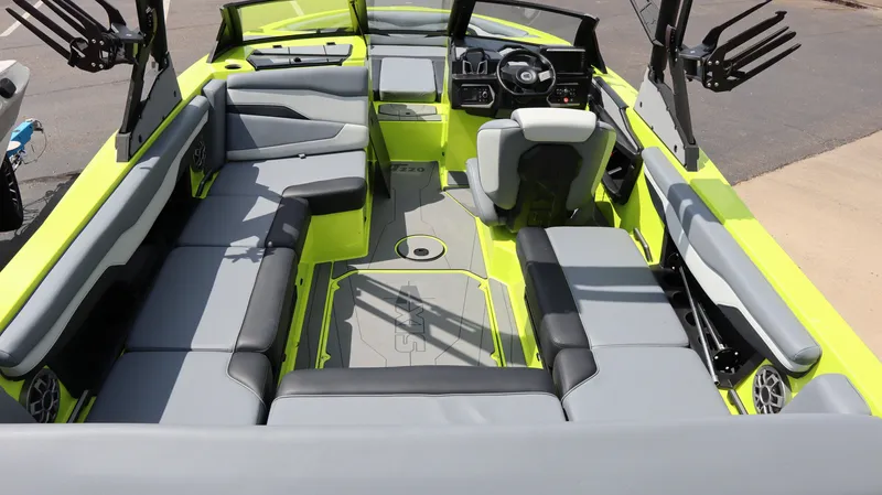 2023 AXIS T-SERIES T220