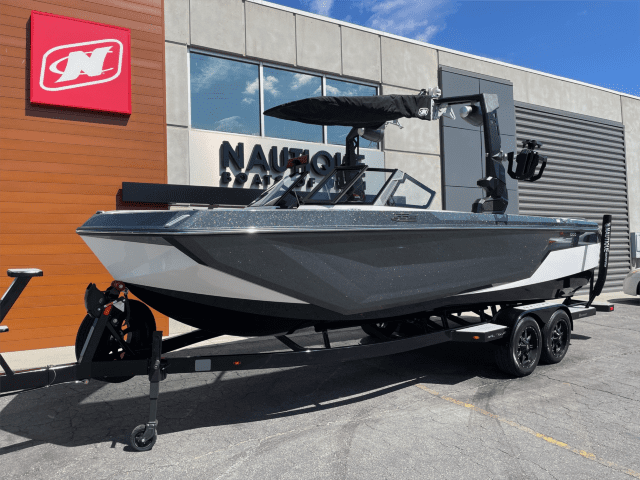 boat.Title