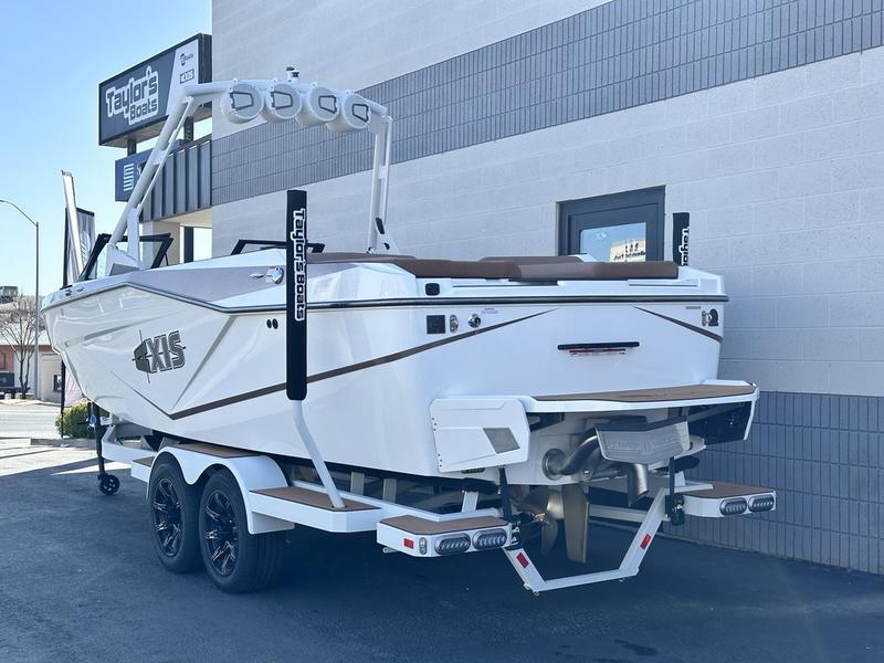 2024 Axis T250