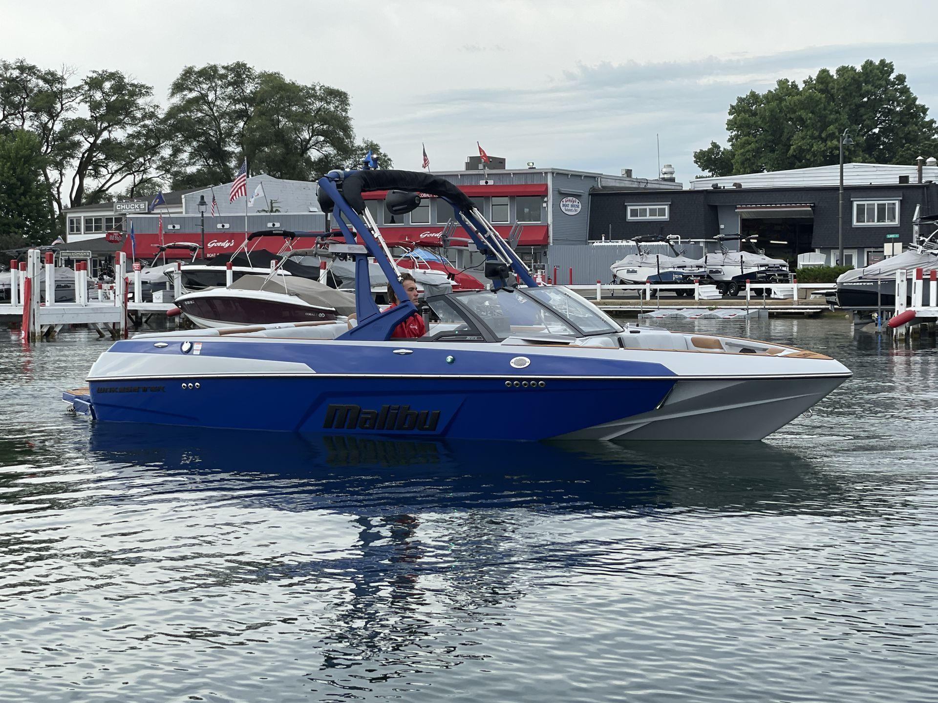 boat.Title