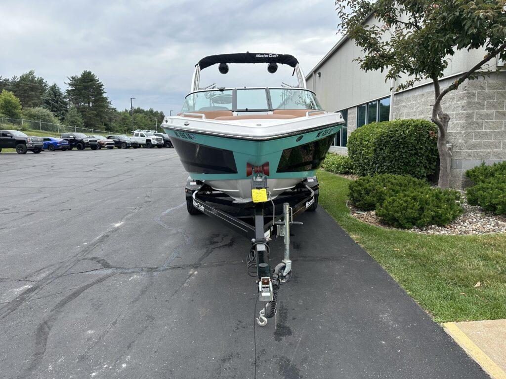 2019 MasterCraft XT21