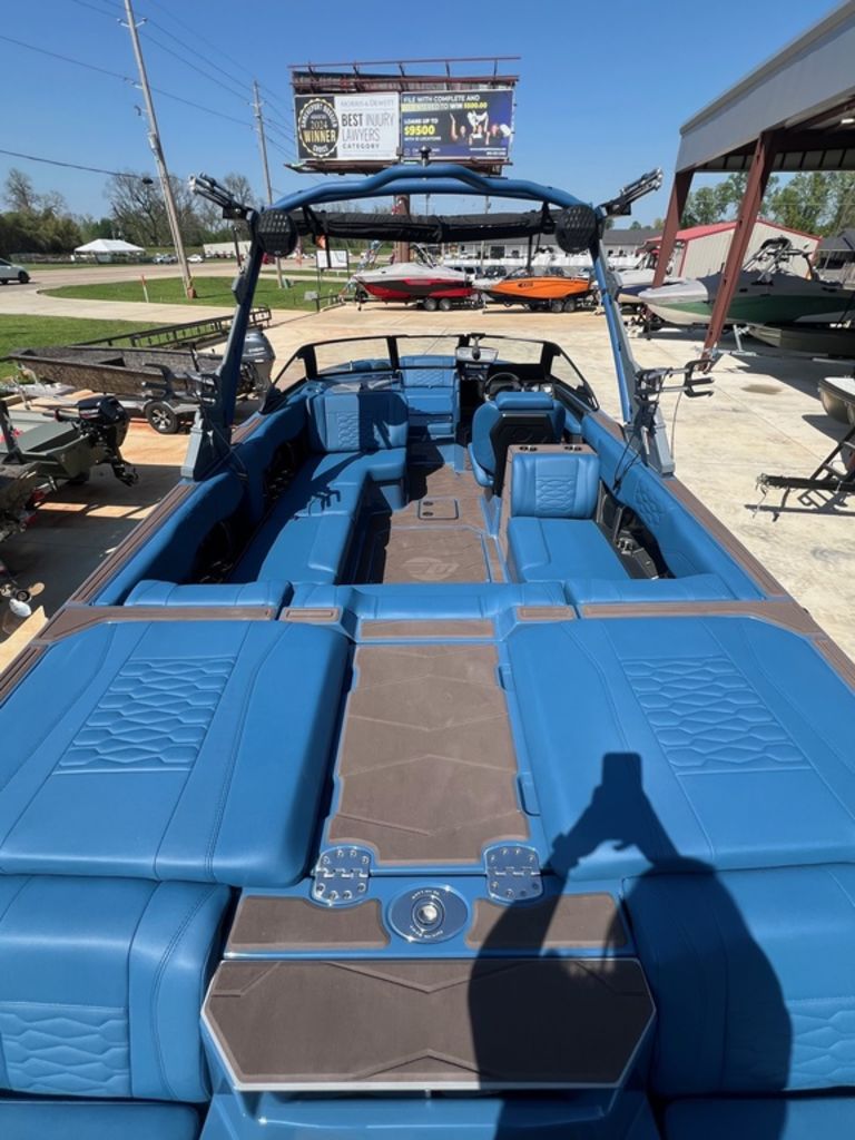 2025 Malibu Boats 24 MXZ