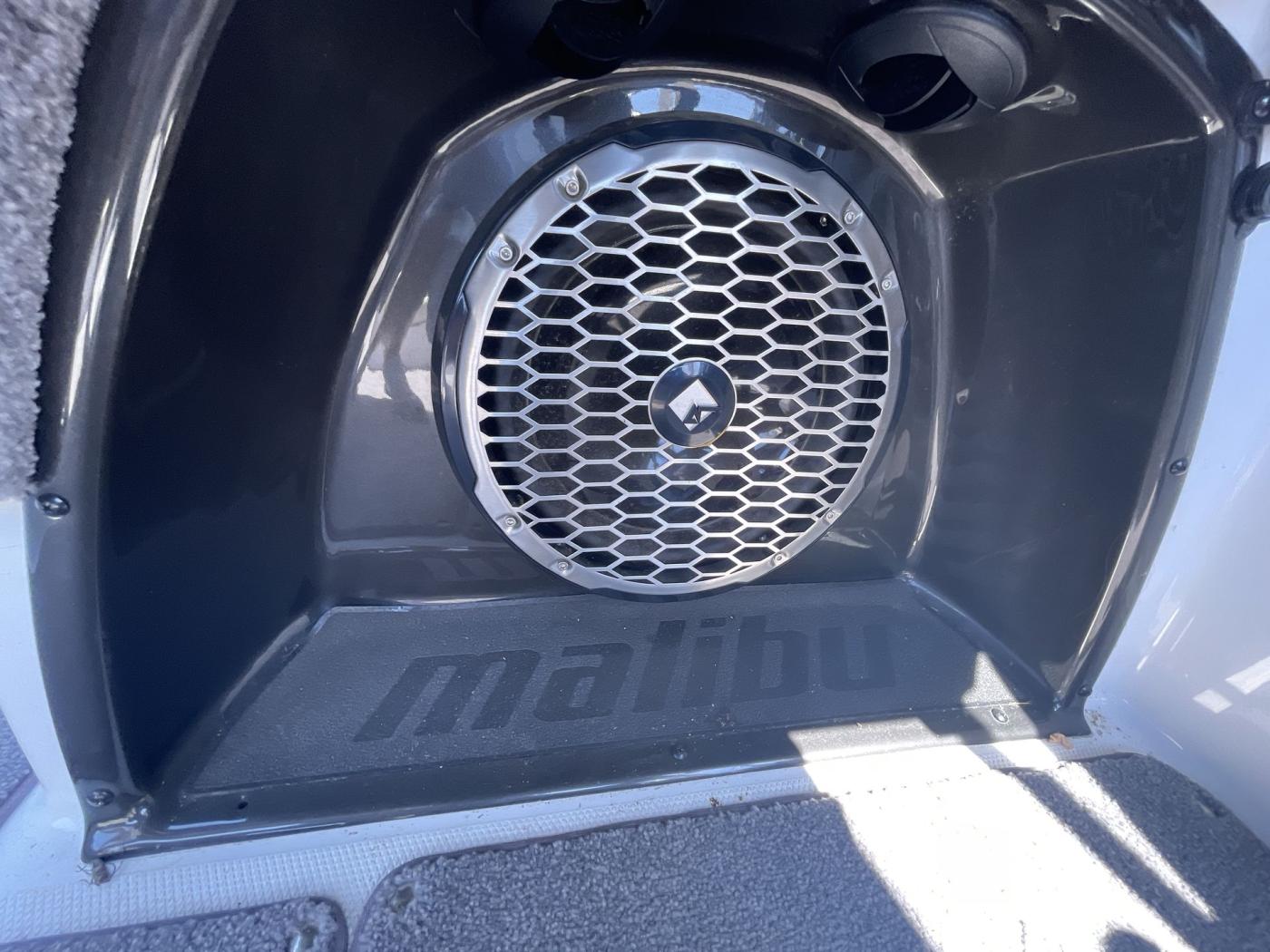 2013 malibu 22-MXZ