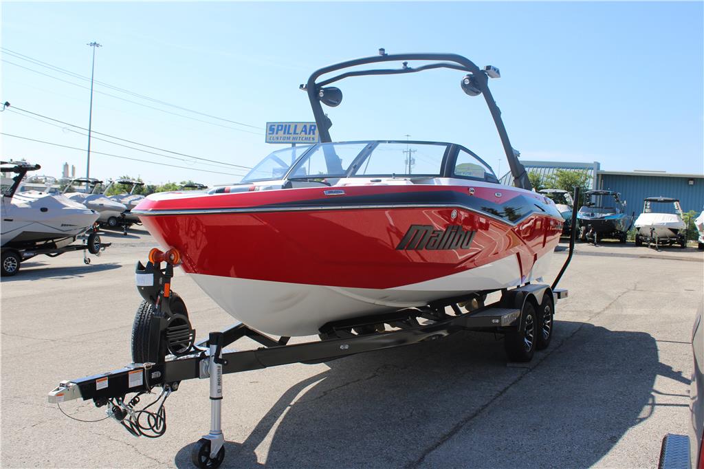 2023 Malibu 22 LSV