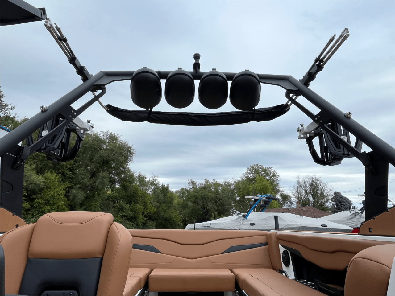 2024 Axis T235