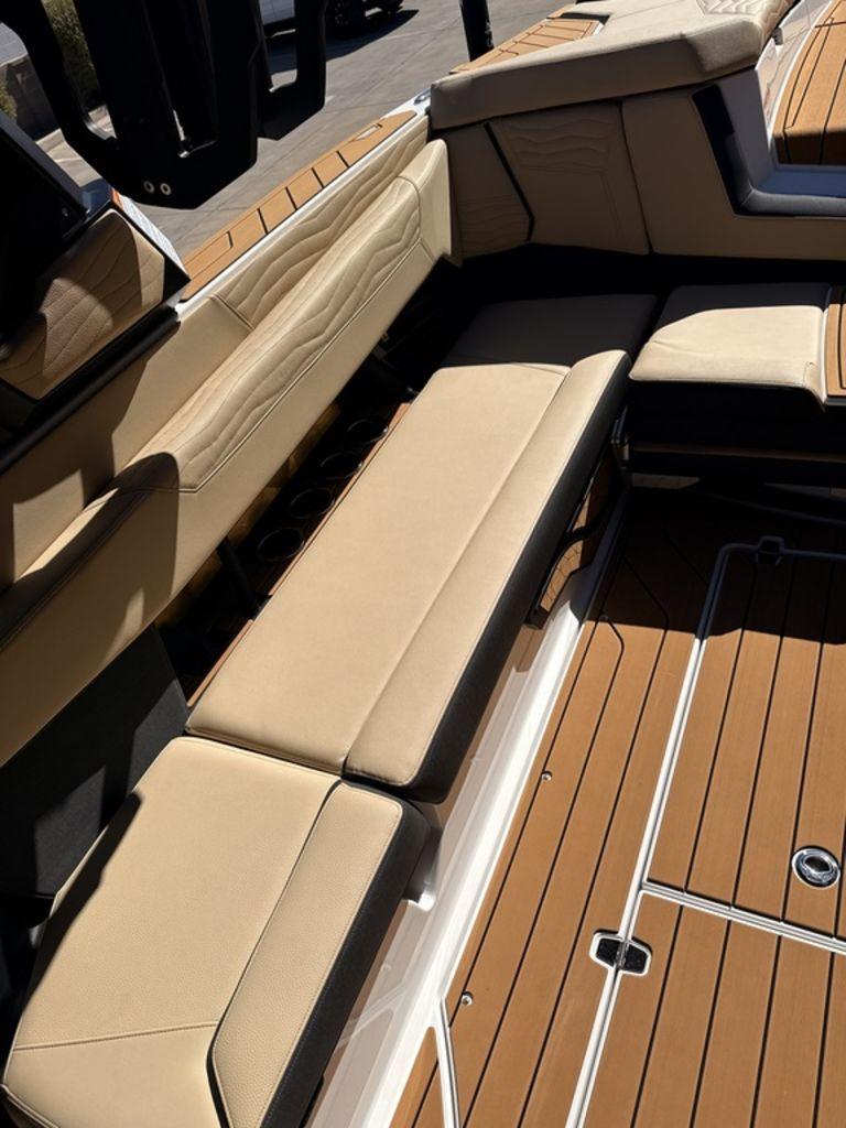 2025 Nautique G25 Centennial Edition