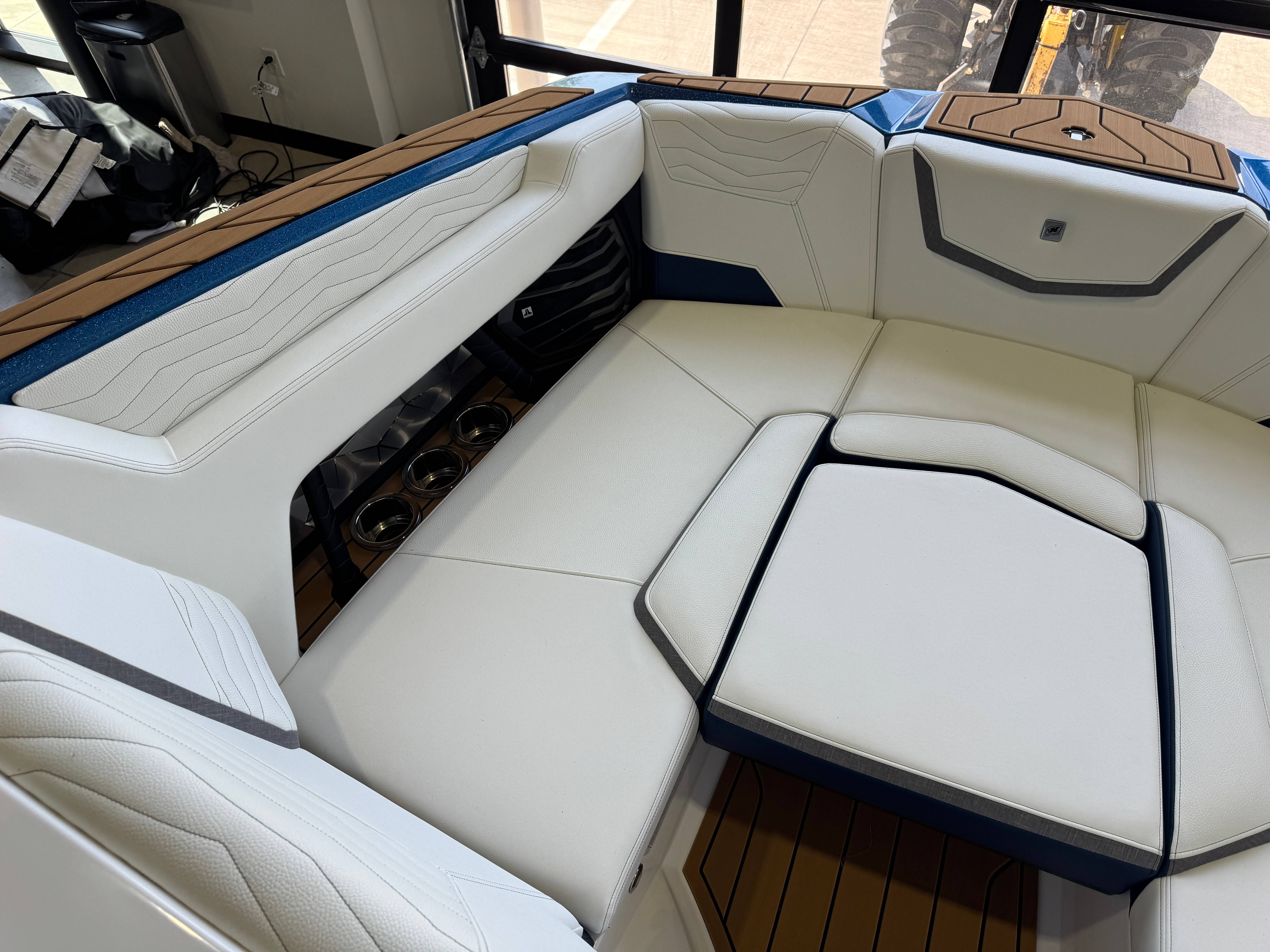2025 Nautique Super Air Nautique G23