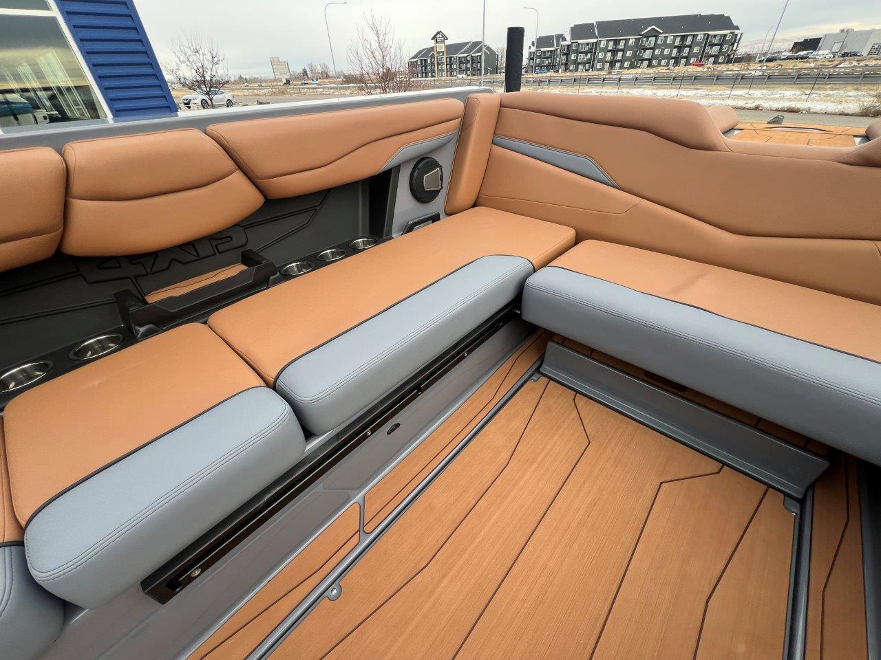 2025 Axis T250