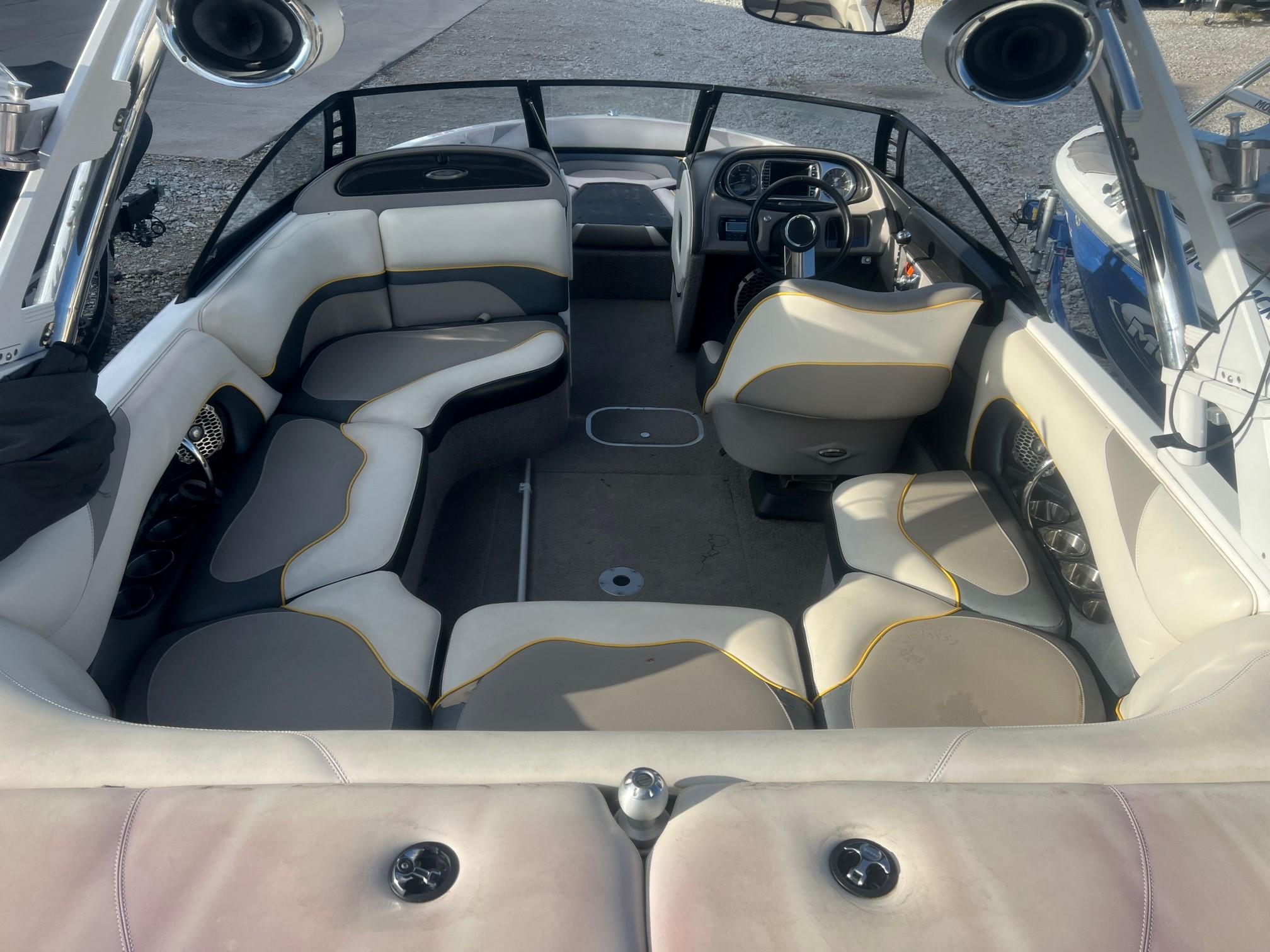 2011 Malibu Wakesetter VTX - MAKE AN OFFER!!!!!