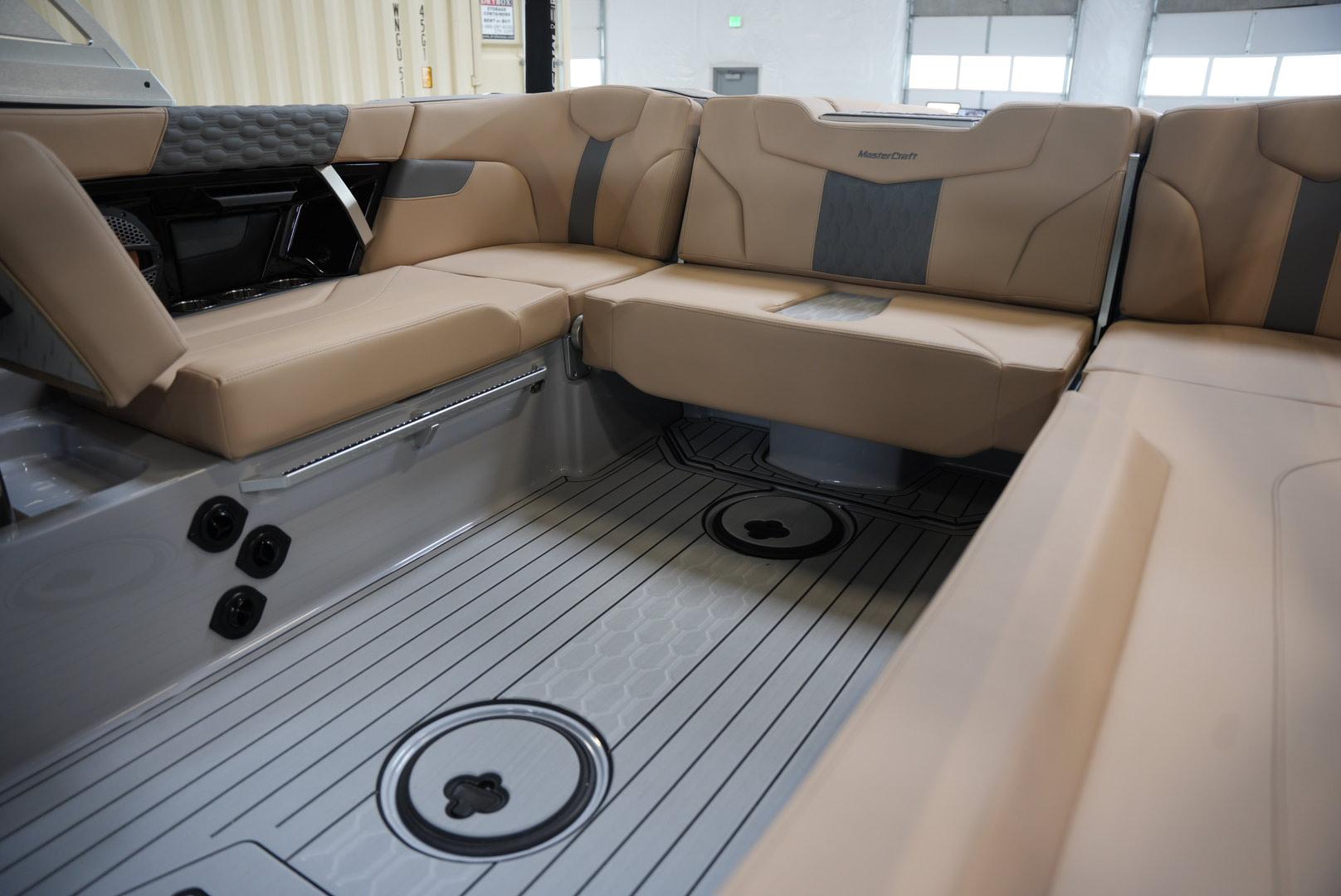 2025 MasterCraft XT23 &#8211; New Arrival!