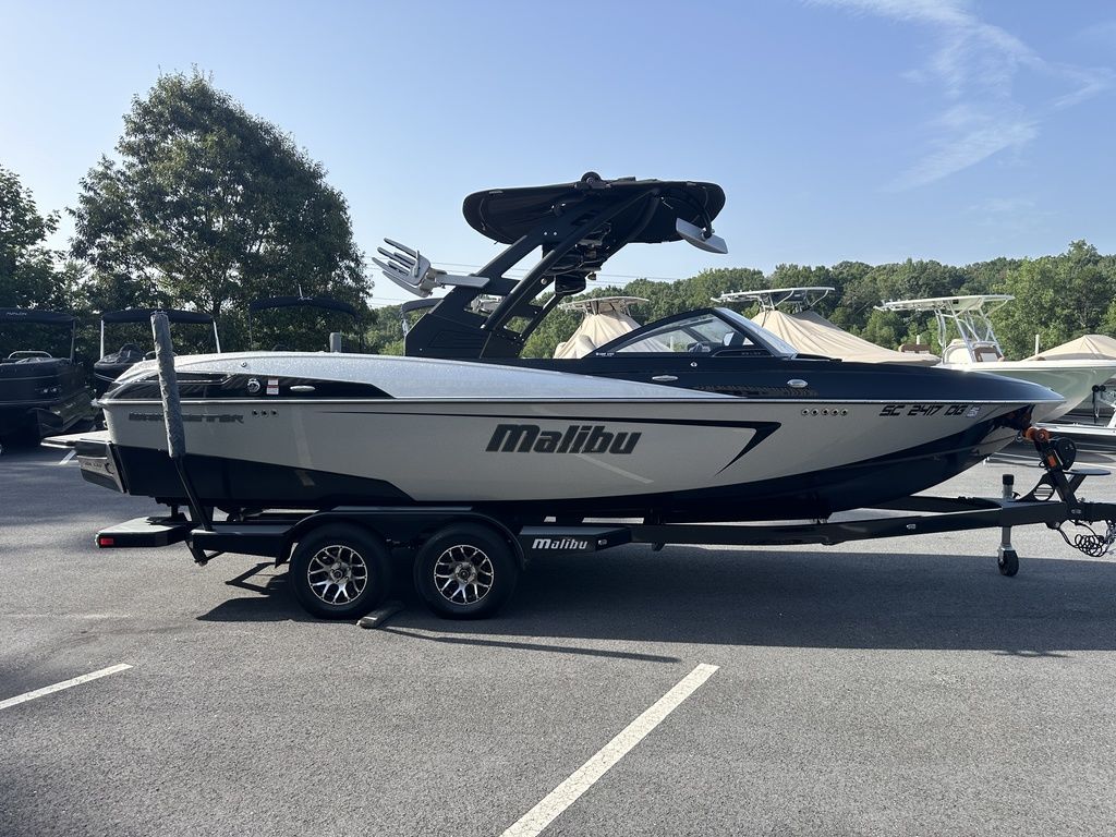 2017 malibu boats 23-LSV
