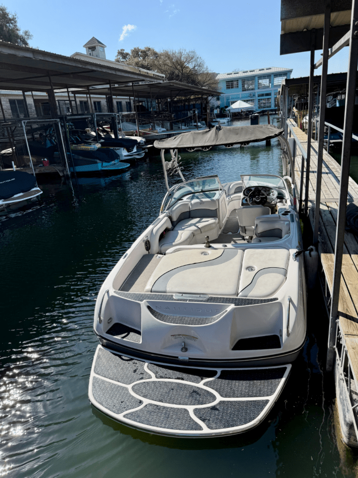 2004 Correct Craft Super Air Nautique SV211
