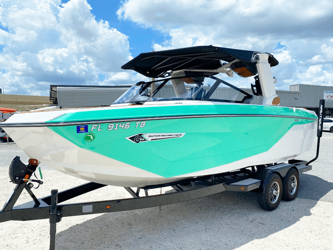 2022 Nautique G23