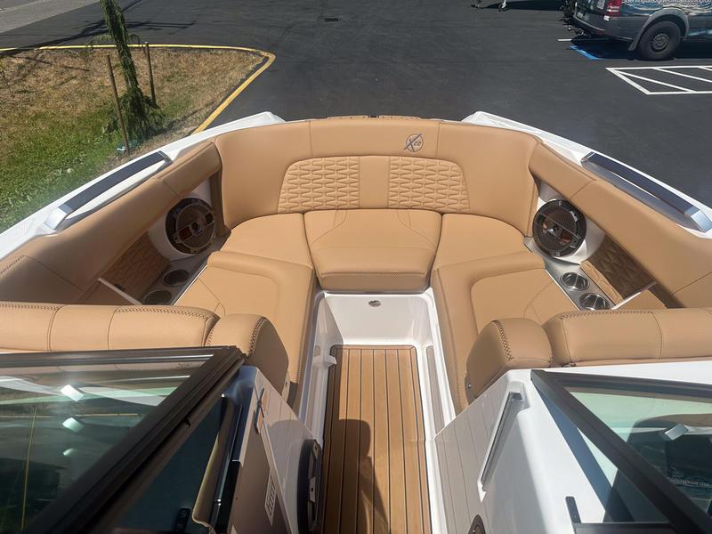 2021 MasterCraft X22