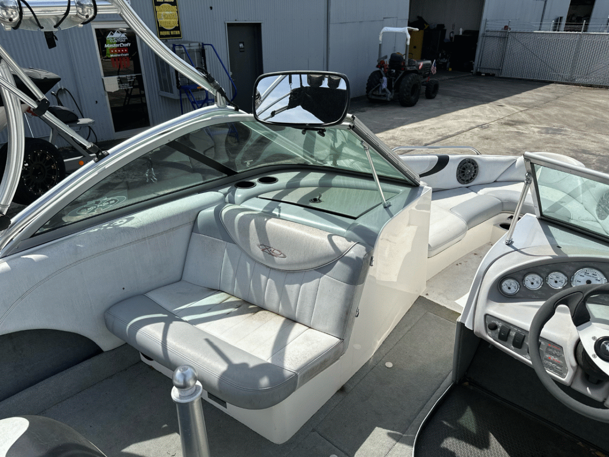 2001 MasterCraft X9