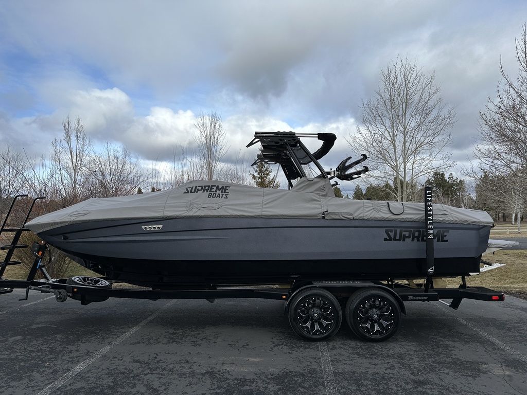 2024 Supreme Boats S240