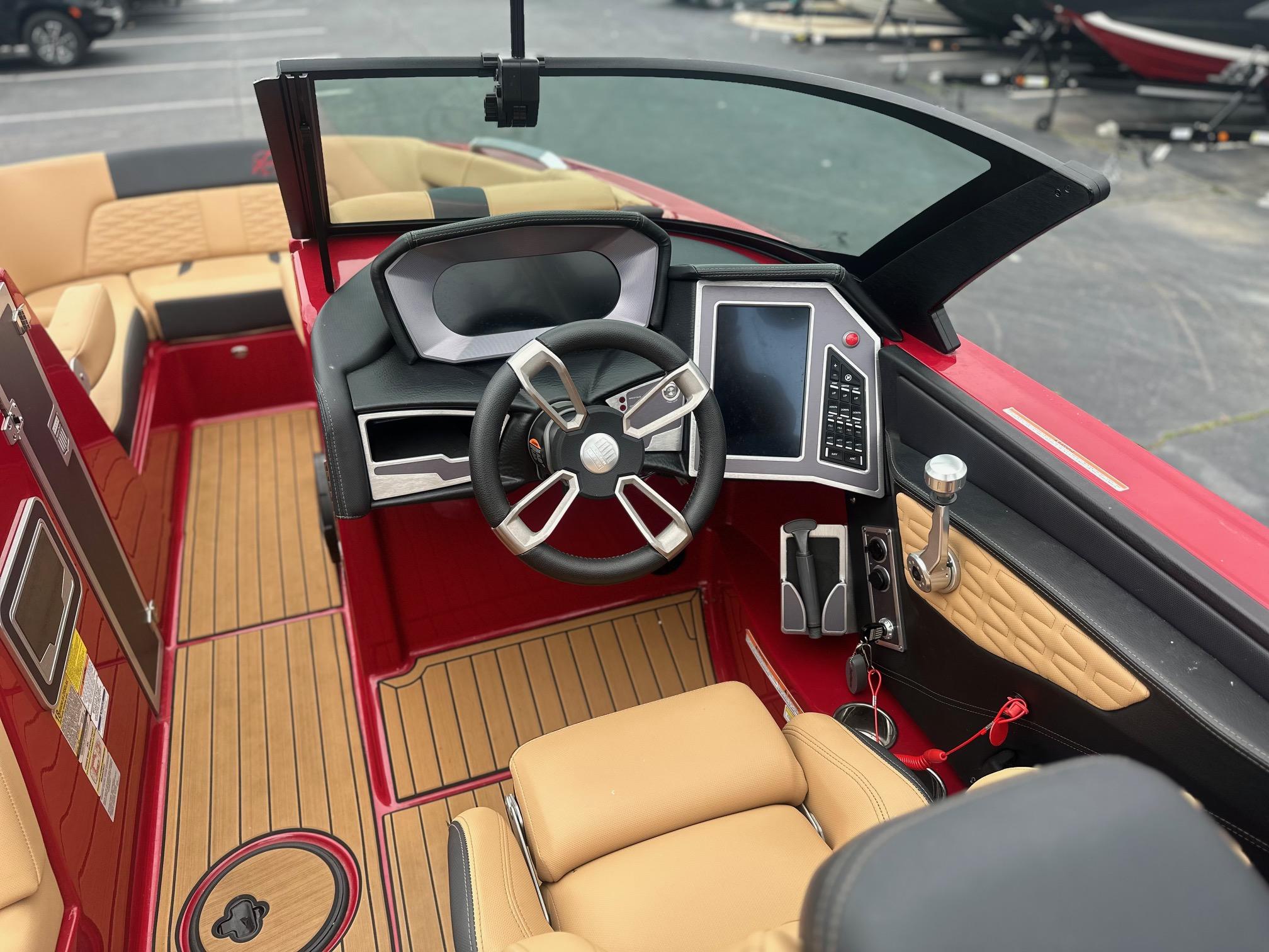 2023 MasterCraft X24