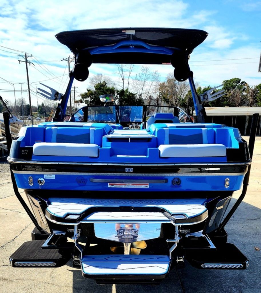 2024 Malibu Boats 23 MXZ