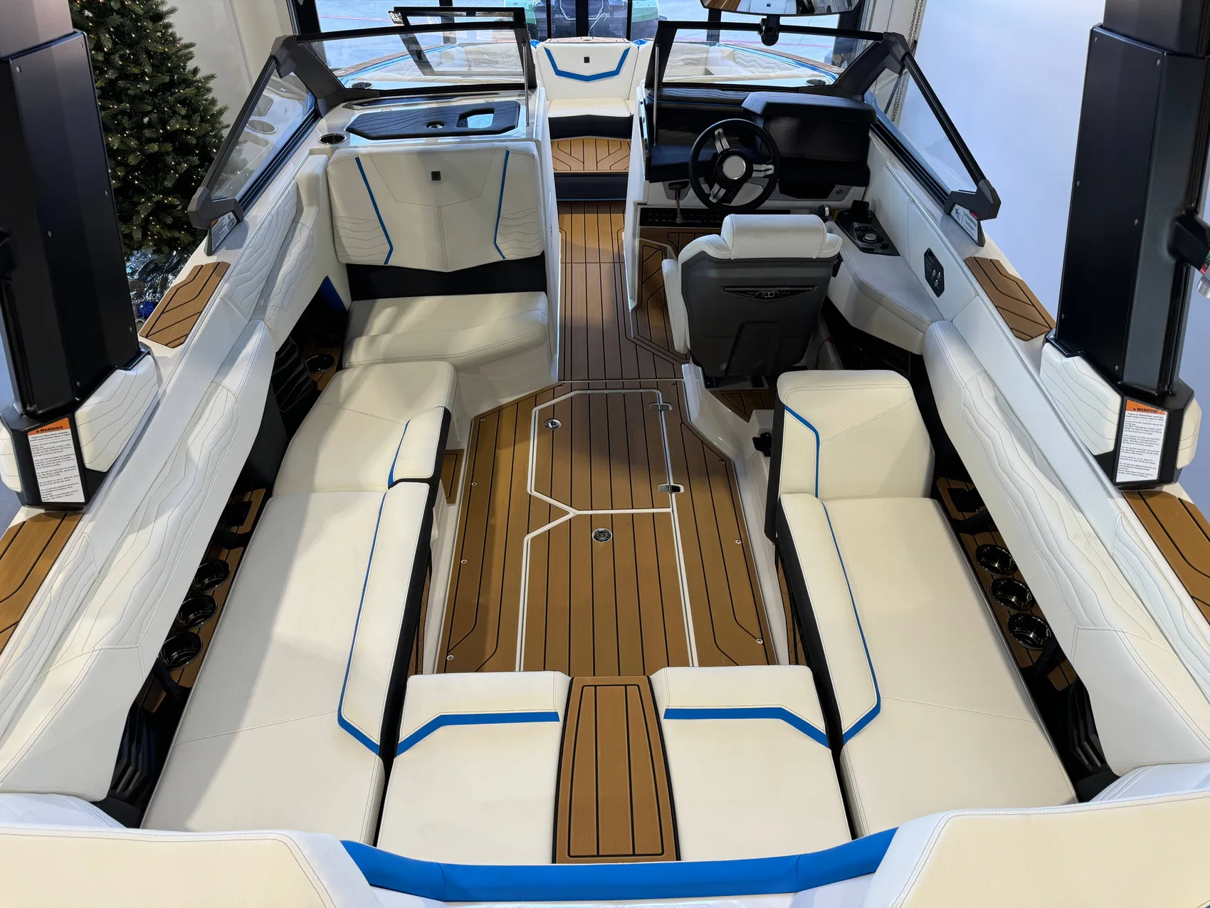 2025 Nautique G23
