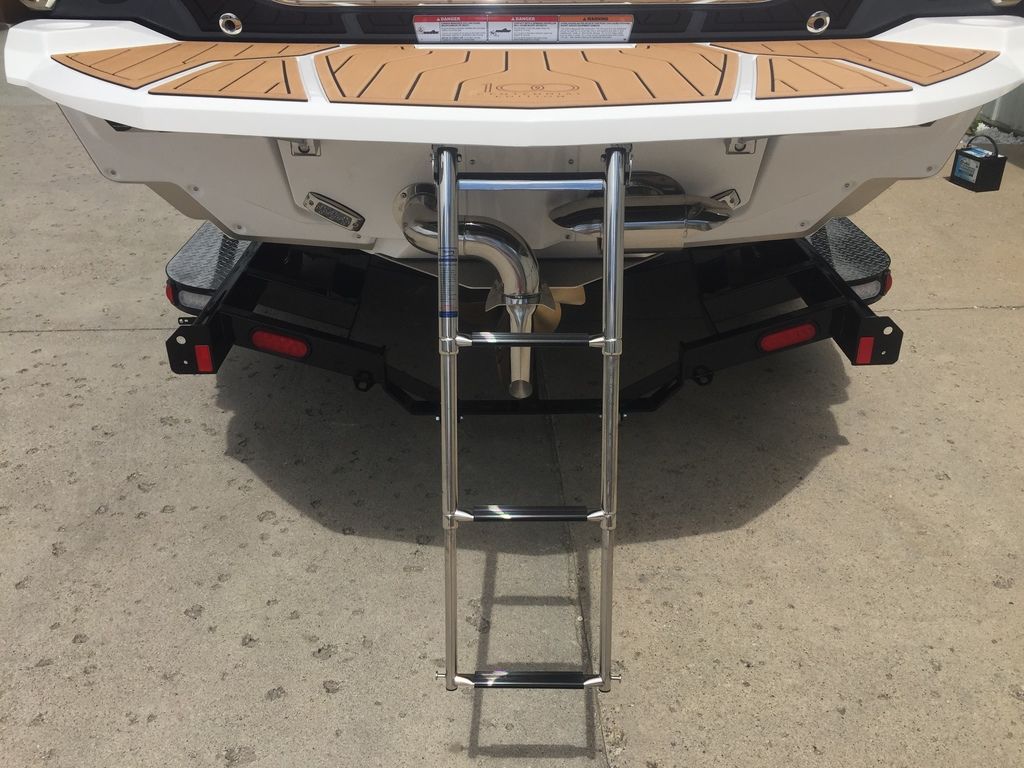2025 Nautique Super Air Nautique G23