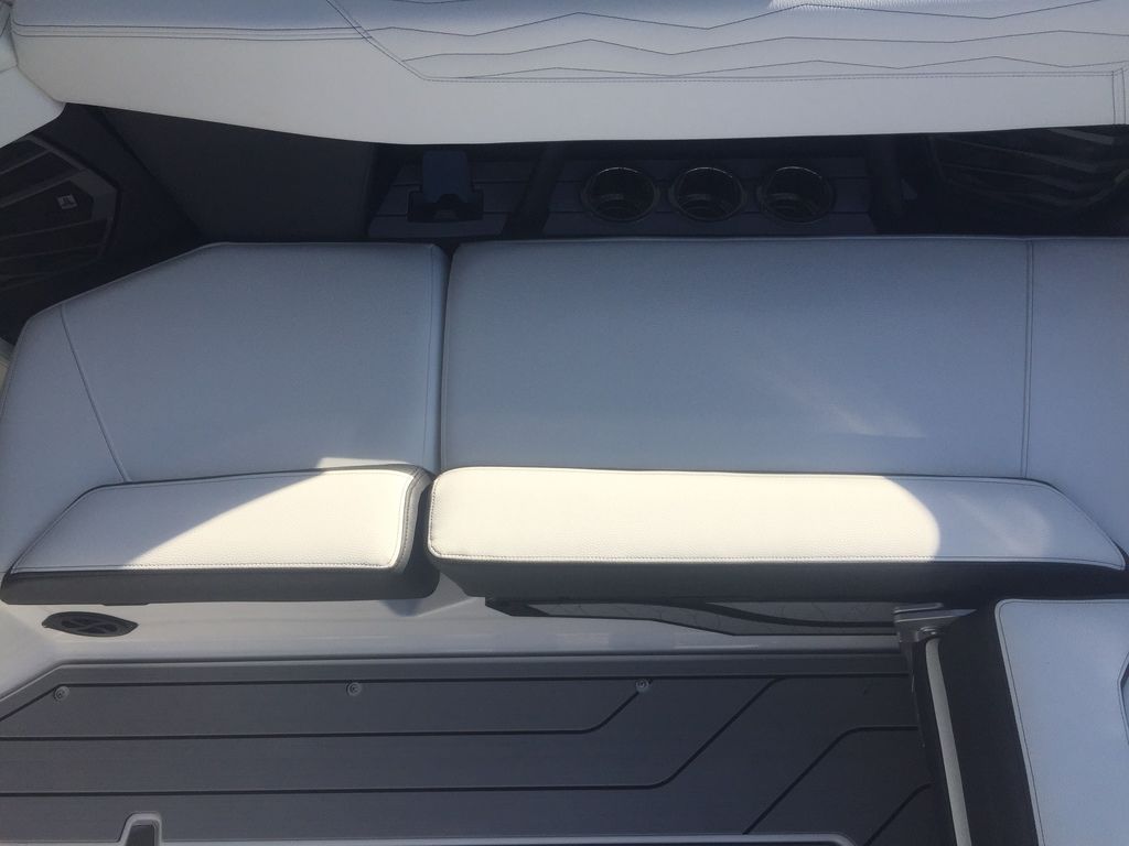 2025 Nautique Super Air Nautique G23