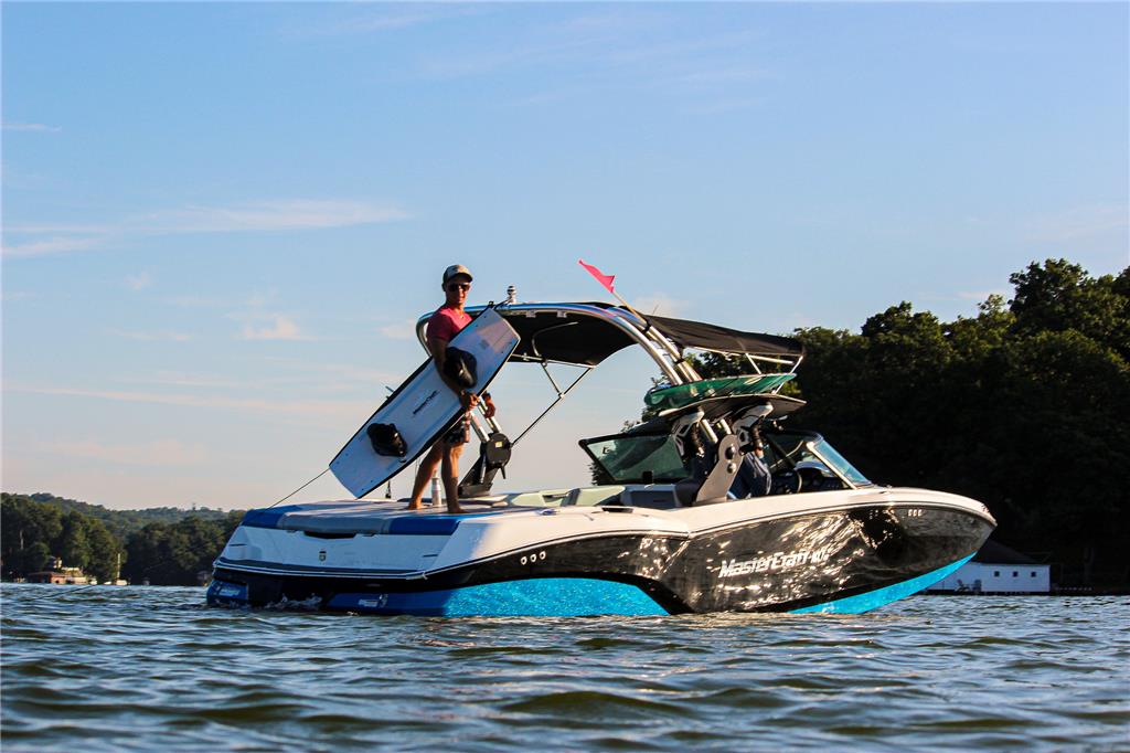 2020 Mastercraft NXT22 With Trailer