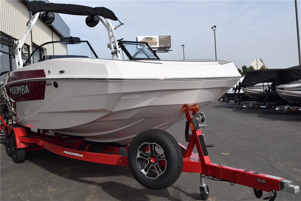 2024 MOOMBA TYKON