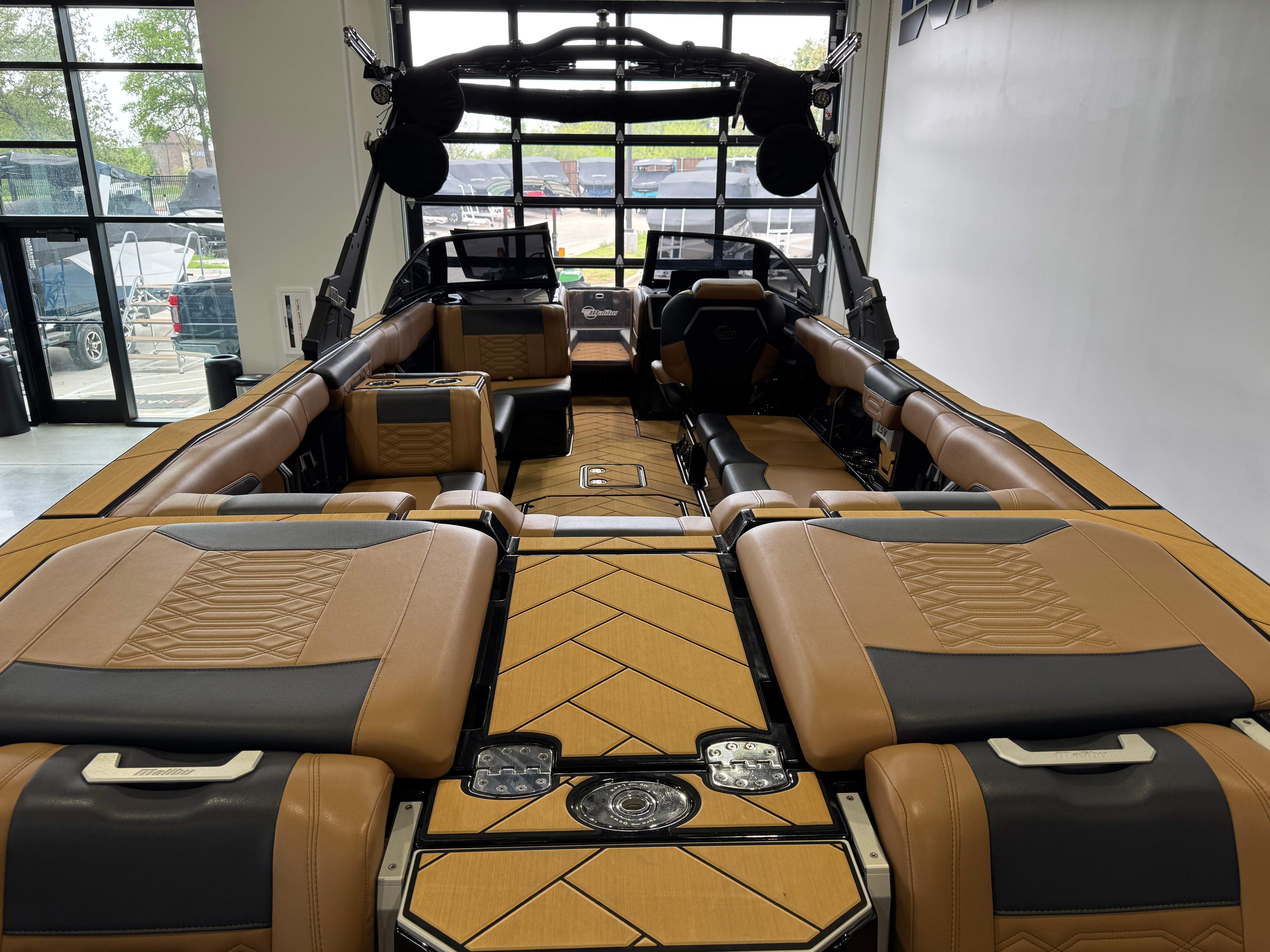 2023 Malibu Wakesetter 26 LSV