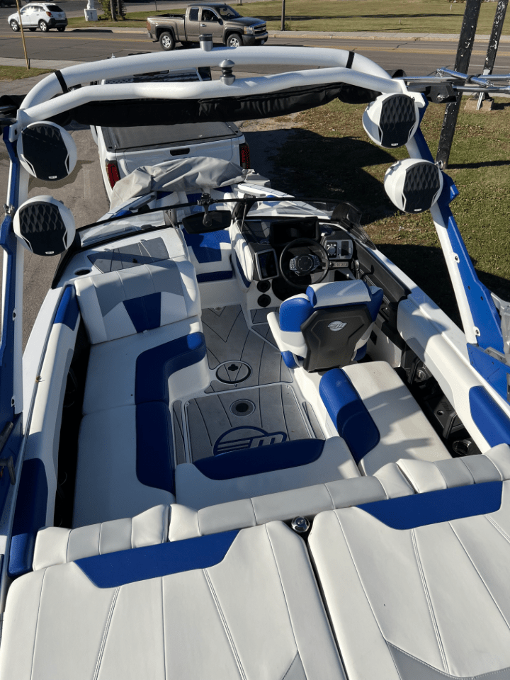 2022 MALIBU 20’ VTX Wakesetter w/ M6DI and Trl