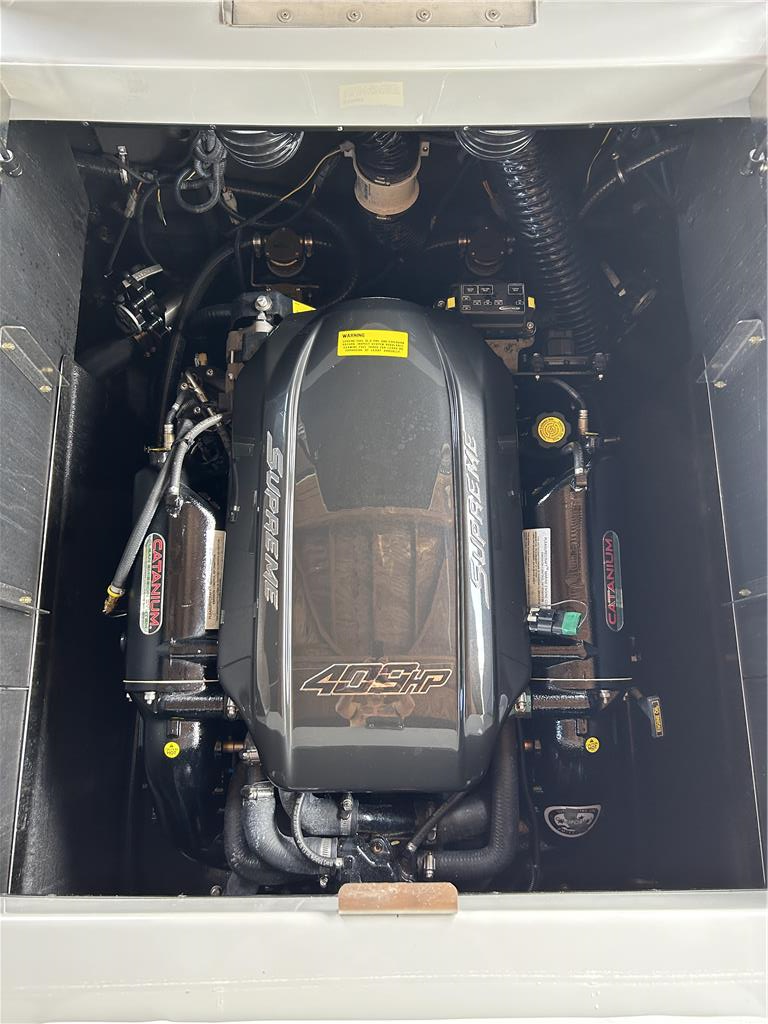 2019 S238 Boat and trailer Loaded with 210 hours